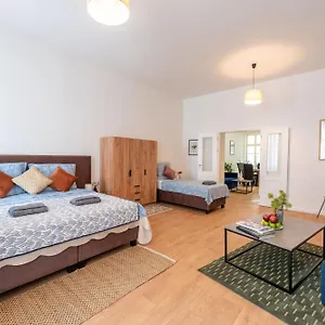 Retreat Downtown Prague
